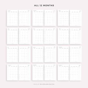 Pode incluir: Um conjunto de doze calend&aacute;rios mensais minimalistas, cada um exibindo um m&ecirc;s do ano. Os calend&aacute;rios apresentam um design simples e limpo com fundo branco e texto preto. O texto "ALL 12 MONTHS" est&aacute; no topo.