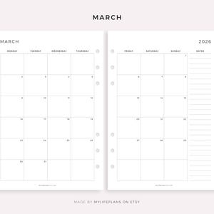 Pode incluir: Uma p&aacute;gina dupla de um planejador minimalista com um calend&aacute;rio para mar&ccedil;o de 2026. A p&aacute;gina esquerda mostra os dias da semana, e a p&aacute;gina direita inclui um calend&aacute;rio e espa&ccedil;o para anota&ccedil;&otilde;es. A palavra "MAR&Ccedil;O" est&aacute; no topo. Na parte inferior l&ecirc;-se "MADE BY MYLIFEPLANS ON ETSY."