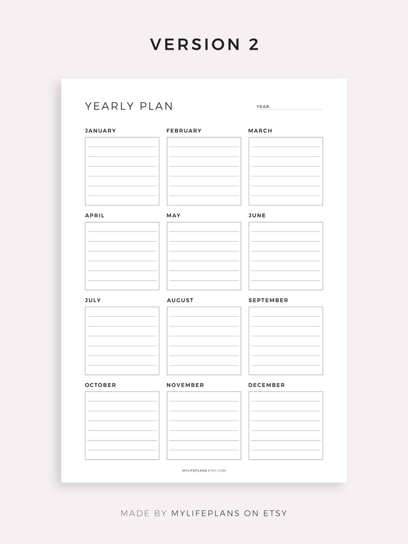 Puede incluir: Una plantilla de plan anual blanca con el texto "VERSION 2" en la parte superior. El plan est&aacute; dividido en secciones mensuales, con los meses del a&ntilde;o enumerados. El texto "YEARLY PLAN" est&aacute; en la parte superior y el nombre de la tienda Etsy en la parte inferior.