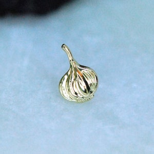 Solid 14k Gold Garlic Threadless End - Junipurr - Garlic Bulb, push fit