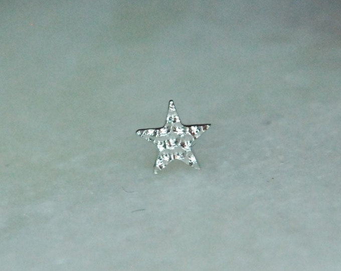 JUNIPURR Solid 14k Gold Hammered Star Threadless End
