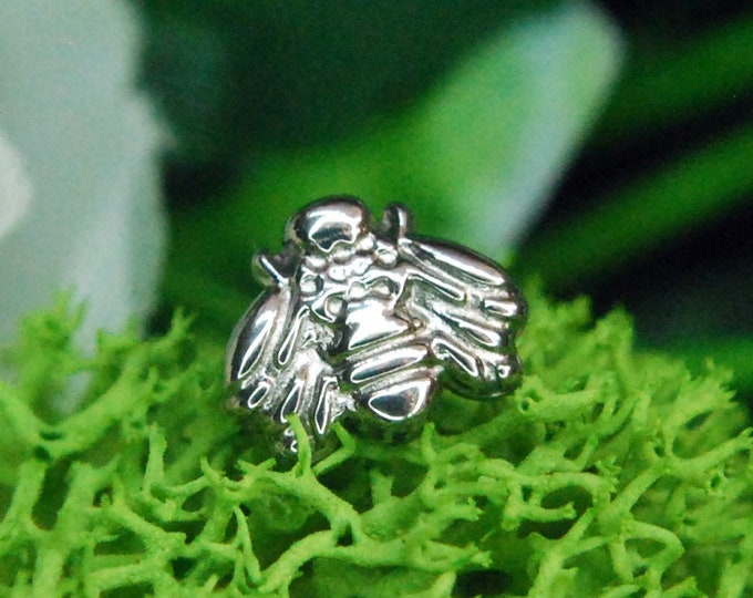 Implant Grade Internally Threaded Titanium Shaped End - Bee