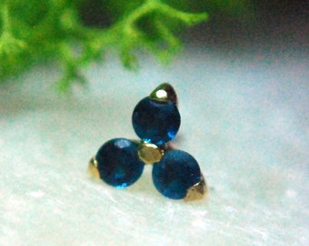 Anatometal 18k Yellow Gold Threadless Trio End - Sandblasted Sapphire Blue CZ