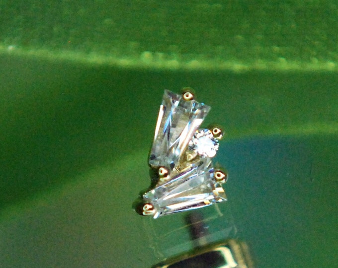 BVLA - 14k Yellow Gold "Pillars"  Internally Threaded attachment -  Cubic Zirconia - CZ - 1.2mm / 16ga