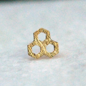 Tish Lyon 14kt Yellow or White Gold Honeycomb Bee Threadless End