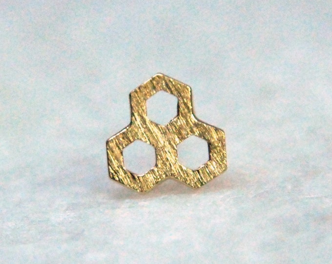Tish Lyon 14kt Yellow or White Gold Honeycomb Bee Threadless End