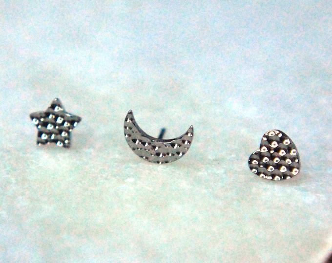 Implant Grade Titanium Hammered Ends - Threadless - Moon, Star, Heart - Push Fit