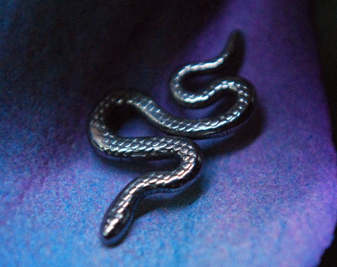 Titanium Internally Threaded Snake End - Implant Grade Titanium - 1.2mm / 16ga