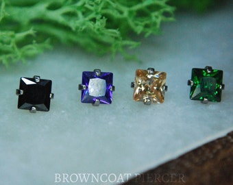 Internally Threaded Princess Cut Cubic Zirconia (CZ) Clawset Gem End - 16ga / 1.2mm - Square