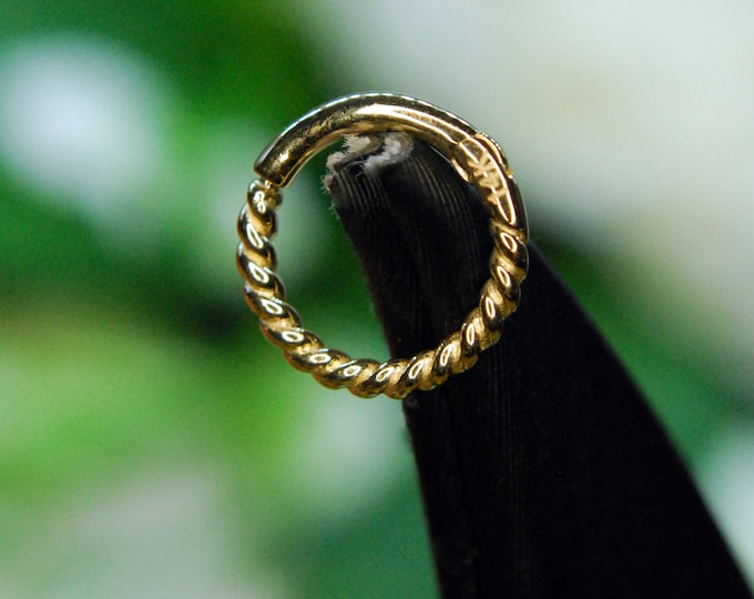 Tish Lyon 14kt Yellow Gold Rope Hinge / Clicker Ring