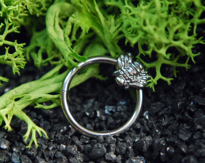 Bee Titanium Hinged Segment Ring - Clicker- Daith, Septum, Helix, Nostril, earlobe, Etc.