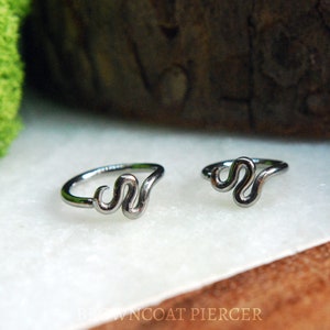 Niobiumring - 'Lugh' Ring in aangepaste vorm voor piercings, helix, tragus, lippen, neusgaten, wenkbrauwen, enz!