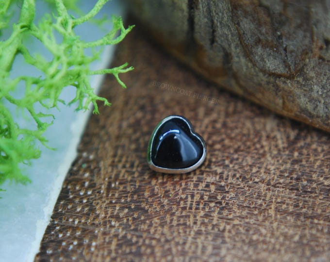 Internally Threaded Titanium Black Onyx Heart attachment, Body Jewellery. 16ga, 1.2mm