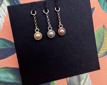 Solid 14k Yellow Gold 'Escudo' Chain Charm - Hialeah - dangle, Piercing charm