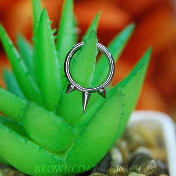 Titanium Spiked Clicker Ring - 16ga / 1.2mm , hinged, Segment ring 8mm or 10mm