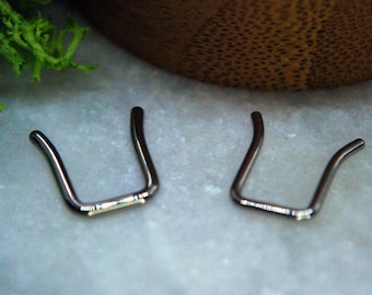 Septum Piercing Retainer - Titanium - Septum Keeper