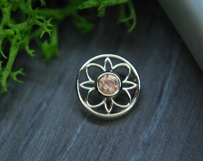 BVLA - 14k Yellow Gold "Paloma Flower" 8mm Internally Threaded attachment - Oregon Sunstone - 1.2mm / 16ga
