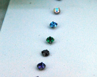 Internally Threaded Cubic Zirconia (CZ) Claw set Gem End - 16ga / 1.2mm -  Prong