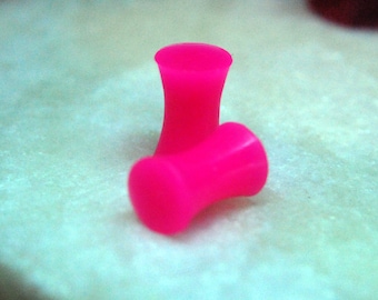 Silicone Plugs - Double Flare- 6mm Hot Pink - END OF LINE