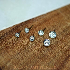 Titanium Threadless Crystal Cubic Zirconia Gem Ends Bezel or Prong Set