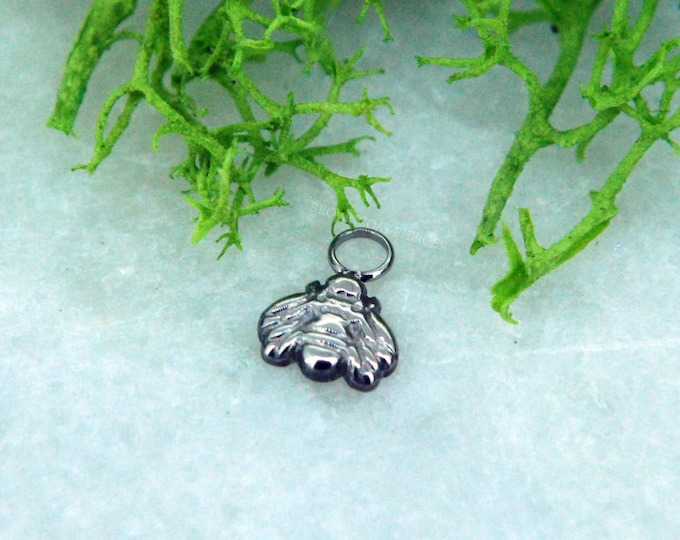 Titanium Bee  Piercing Charm - Body Piercing accessory, dangle, decorative Insect