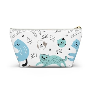 Vet Med Accessory Pouch w T-bottom Cats and Dogs Pattern - Veterinary Day Gift Idea for Veterinary Nurses, Veterinary Technicians, New Grad Vet