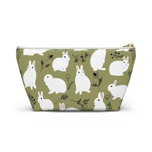 Vet Med Accessory Pouch w T-bottom Cats and Dogs Pattern - Veterinary Day Gift Idea for Veterinary Nurses, Veterinary Technicians, New Grad Vet