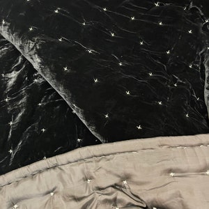 100% Mulberry Silk Velvet Throw Blanket Quilt, Luxury Silk Velvet Bedding, Housewarming Gift, Christmas Gift, Custom Available