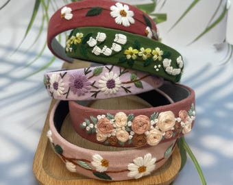 Bloemen geborduurde hoofdband, bloemen handgeborduurde linnen hoofdband, handgemaakte vintage haaraccessoire, boho bruiloft zendspoel, cadeau voor haar