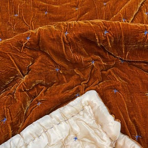Pure Mulberry Silk Velvet Throw Blanket Quilt, Velvet Spread Luxury Silk Velvet Bedding, Housewarming Gift, Christmas Gift, Custom Available