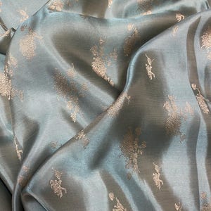 Tessuto di pura seta di gelso tagliato su misura / Seta naturale, seta fatta a mano in Vietnam / Seta per creare abiti / Seta di gelso floreale azzurro