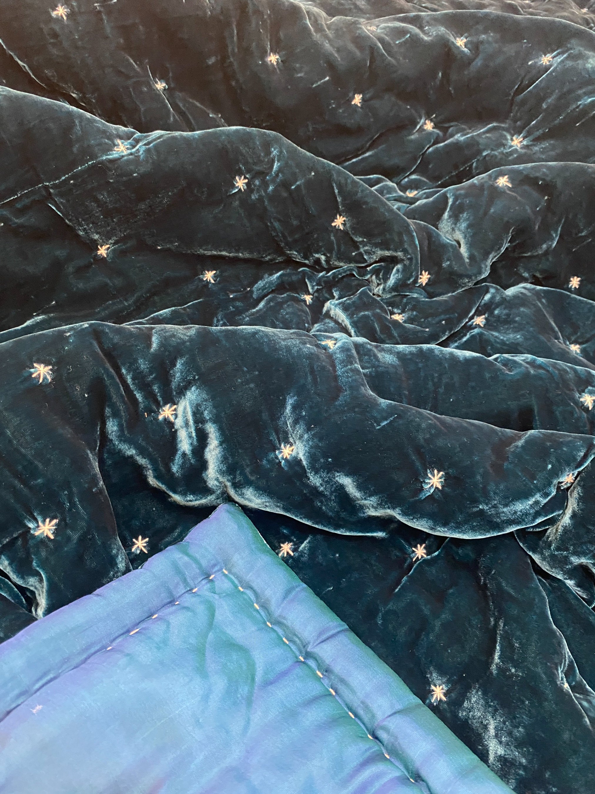 Silk velvet throw blanket hotsell