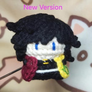 Anime inspiriert - handgemachte Amigurumi Puppe - gehäkelte mini Hashira Schlüsselanhänger / Handyanhänger