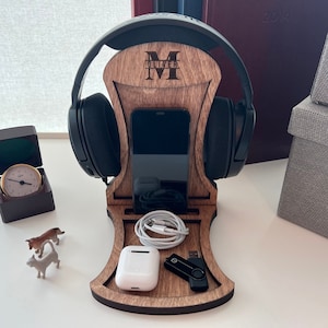 Wood Headphone Stand Christmas Gifts, Music Lover Gift, Headphone Holder, DJ Gift Gamer, Gamer Gifts, Gifts for Men, Christmas Gift Husband