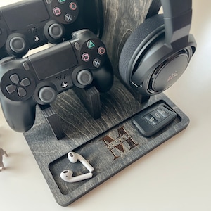 Personalized PS5 and Xbox Controller and Headphone Stand, Graduation Gift for Him, Gamer Room Decor, Headset Stand, Boyfriend Gift Teen Gift image 3