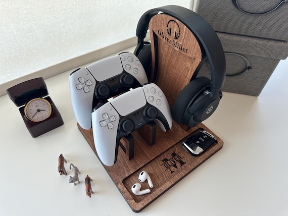 Personalized Controller Stand, Headphone Holder, Boyfriend Birthday Gift, Husband Anniversary Gift, Brother Gift from Sister, Man Gifts