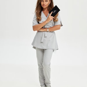 Dentists and nurses comfortable scrub set Nurse scrub uniform  doctor scrub uniform Uniform for beautician High quality spa uniform