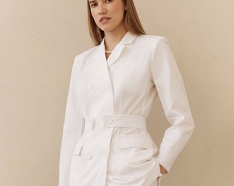White scrub set for assistant Nursing uniforms for healthcare worker Elegant lab coat apparel Doctor scrub uniform women Beautician uniform