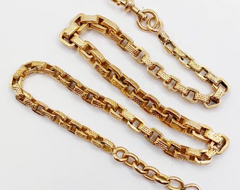 French antique watch chain 18k gold finely crafted links and a lobster clasp 29 cm (circa 1900)