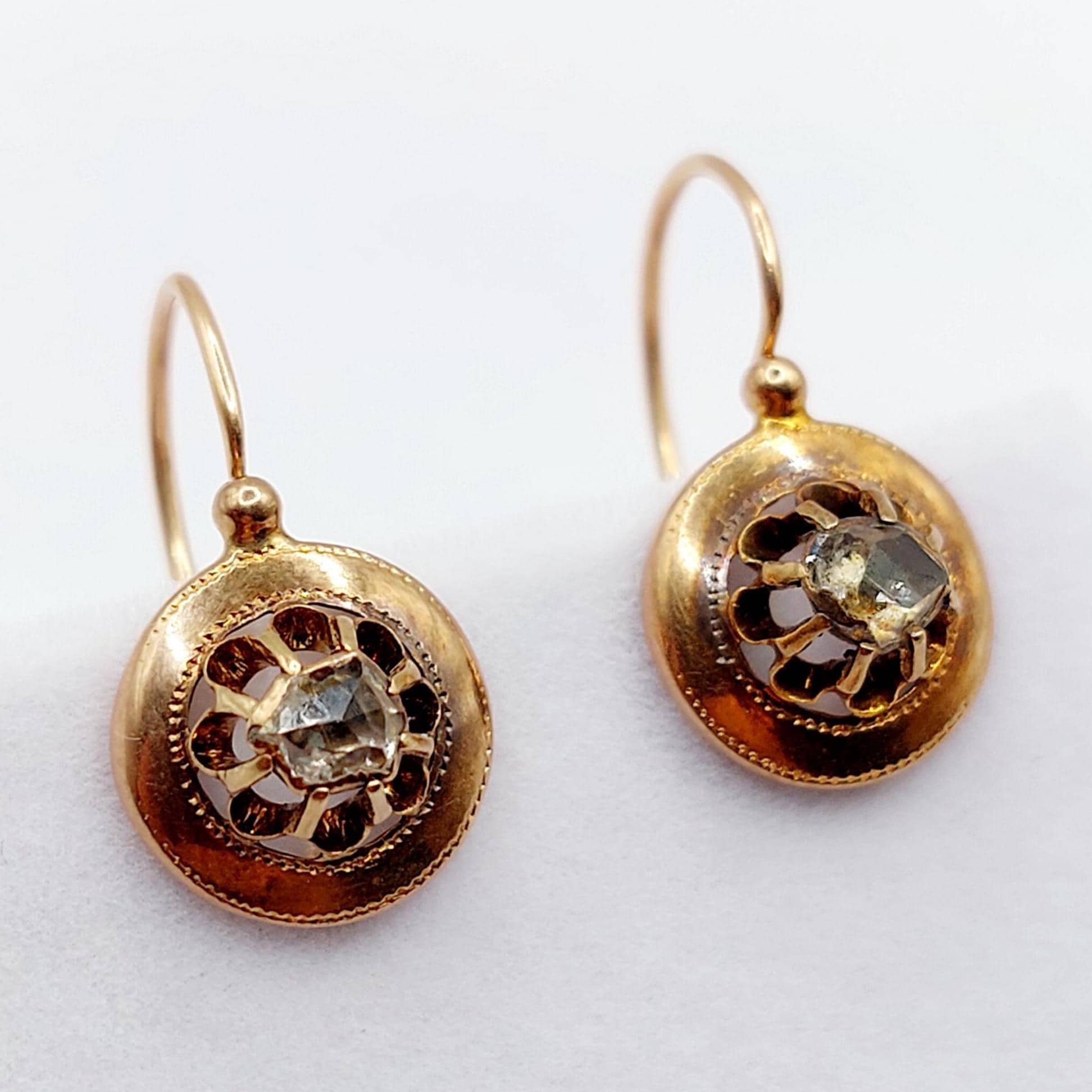 Boucles D'oreilles Dormeuses Victoriennes En Or Rose 18K – Diamants Taille Roses, Circa 1880