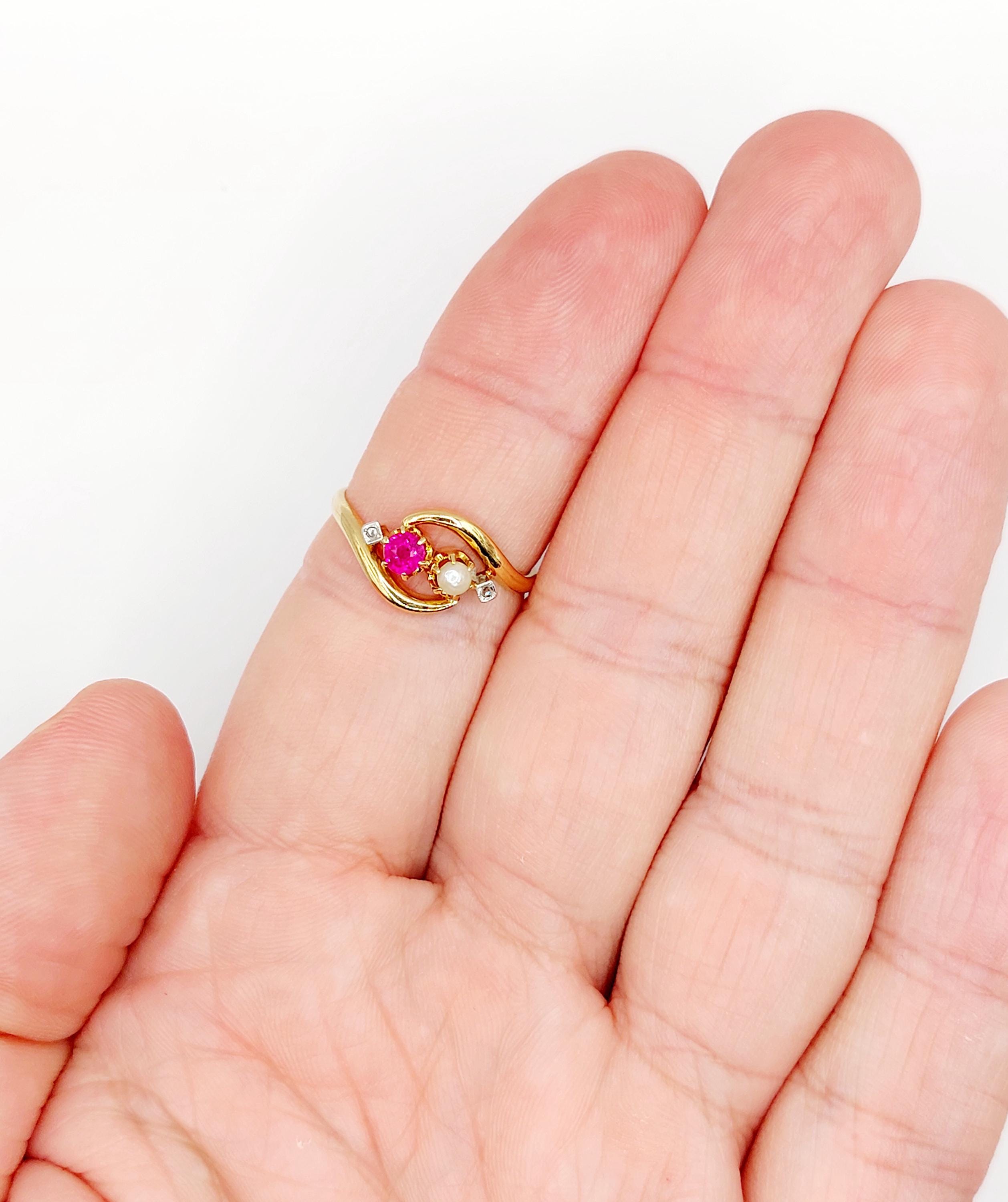 Bague 'Toi Et Moi' Art Nouveau En Or 18k Rubis, Perle Et Diamant – Circa 1910, Vintage !