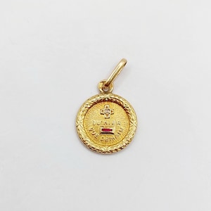 RARE Tiny French 10mm Augis love medal 18k gold laurel wreath set with rubies and diamond &quot;+ qu&#39;hier - que demain&quot; (circa 1960) charm