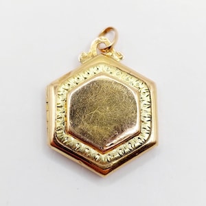 French antique secret locket, photo holder pendant 18k rose gold finely crafted (circa 1900) art nouveau