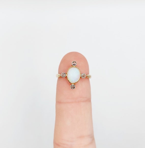 French antique 18k gold set with an opal cabochon… - image 10