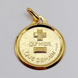 Colgante medalla de amor oro 18k "+ que ayer - solo mañana" casa AUGIS - The Original 18 mm - Charm amor