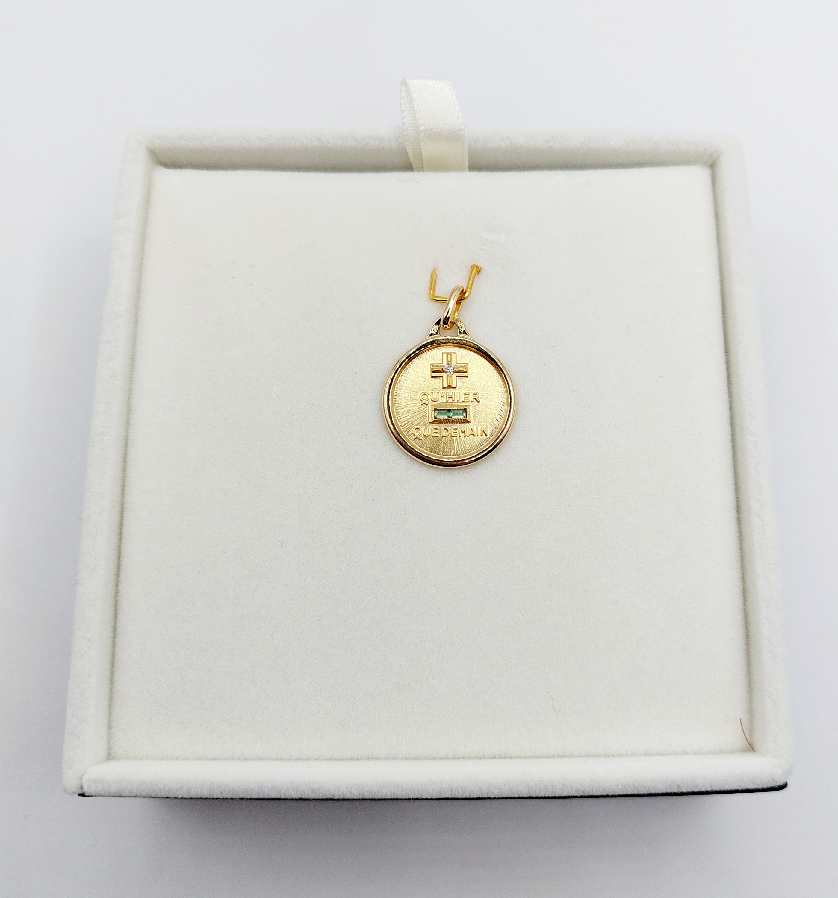 French Augis Love Charm 18k Gold 