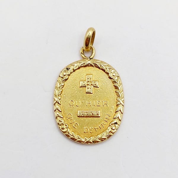 RARE French Augis love medal 18k gold laurel wreath "+ qu'hier - que demain" AUGIS house (circa 1920)