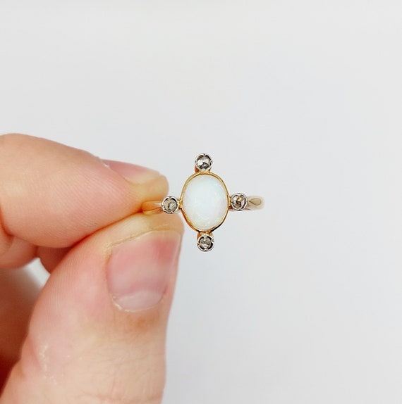 French antique 18k gold set with an opal cabochon… - image 3