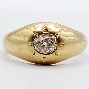 French antique ring 18k gold set with a 0.34 carats old mine cut diamond in a star setting (circa 1930) art deco donut