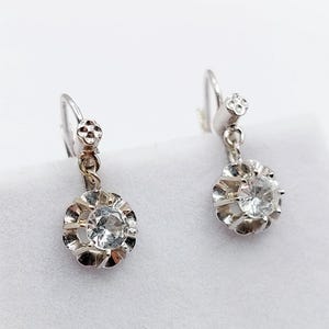 French art deco sleepers earrings 18k white gold set with white stones imitating diamonds in prong setting (circa 1950) lever back dormeuse
